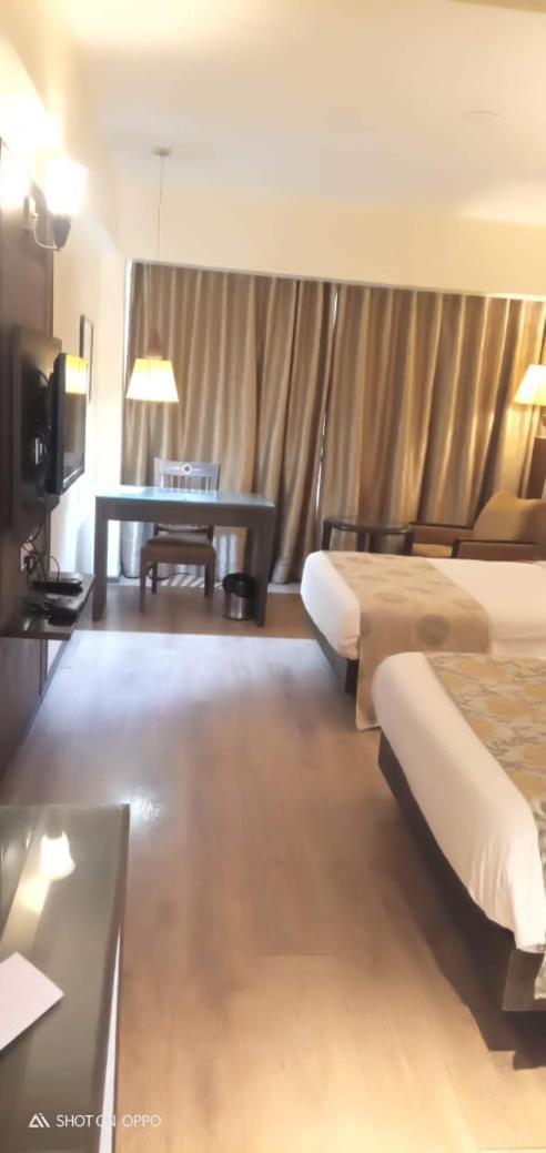 The President-A Boutique Hotel Ahmadábád Kültér fotó