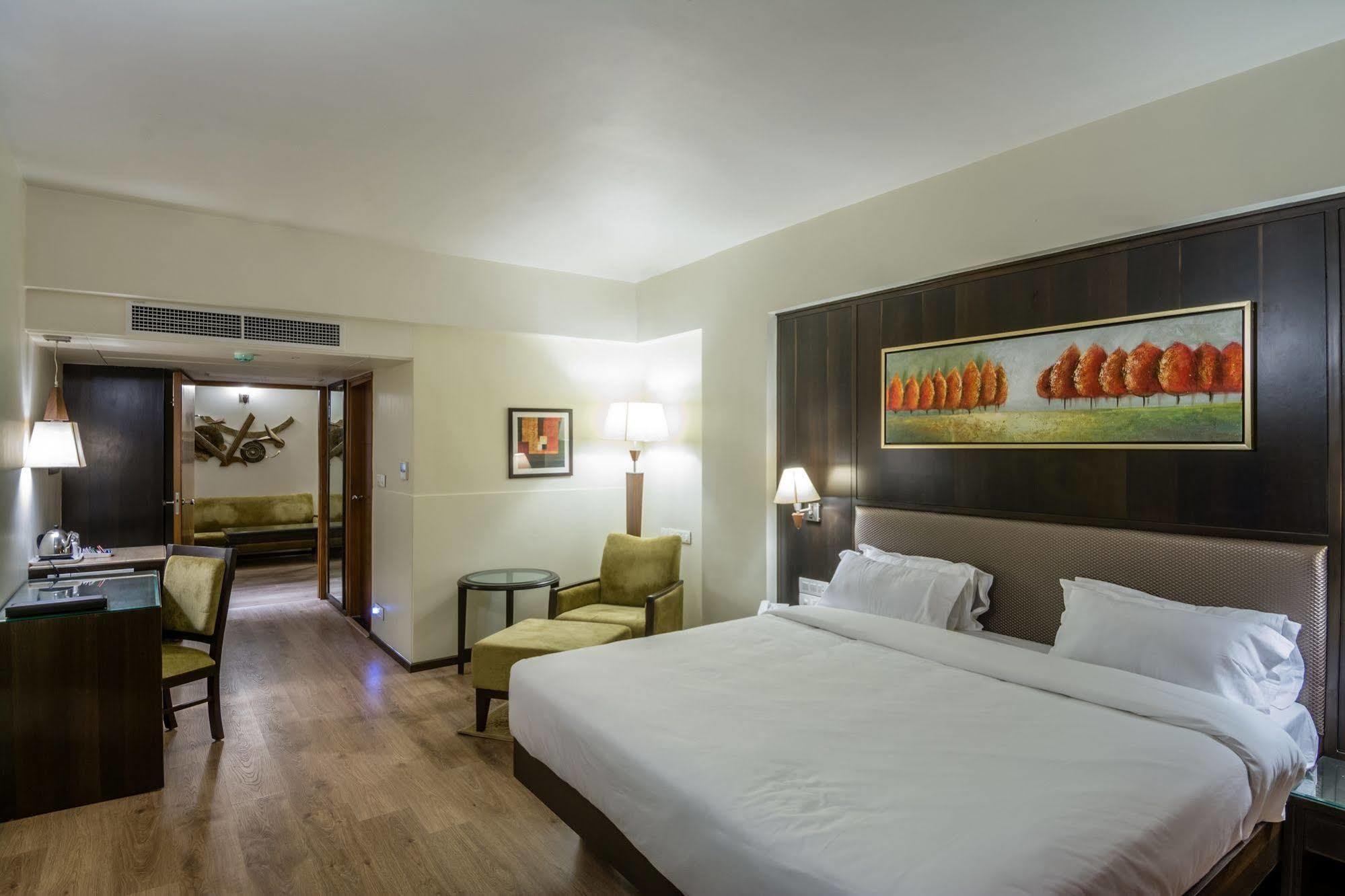 The President-A Boutique Hotel Ahmadábád Szoba fotó