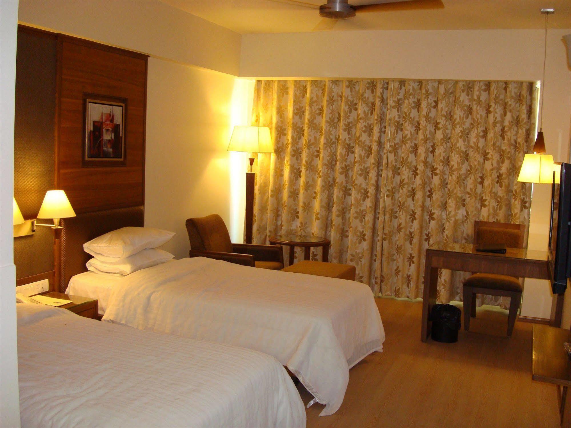 The President-A Boutique Hotel Ahmadábád Kültér fotó